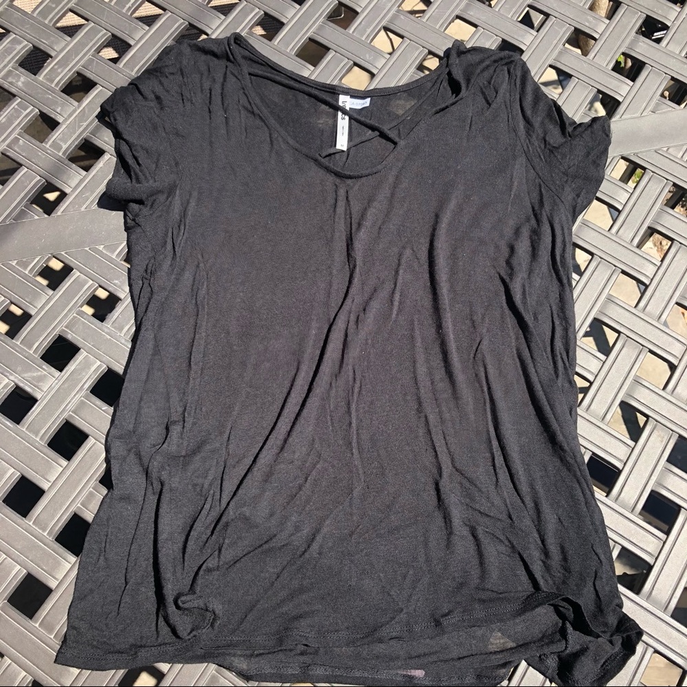 2/$15 soft black T-shirt